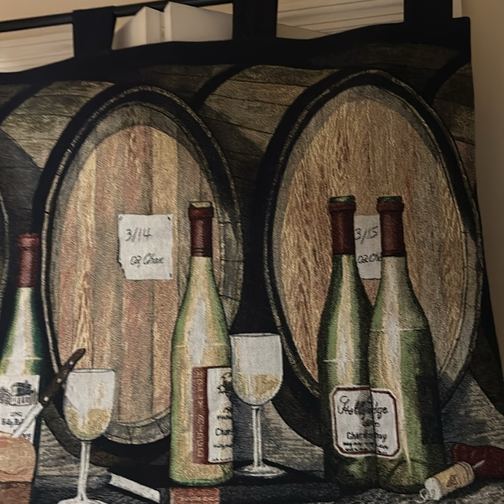 Wine tapestry wall hanging. - Picture 3 of 8